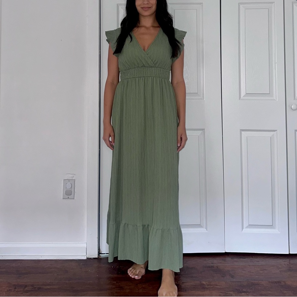 Elegant Green Maxi Dress